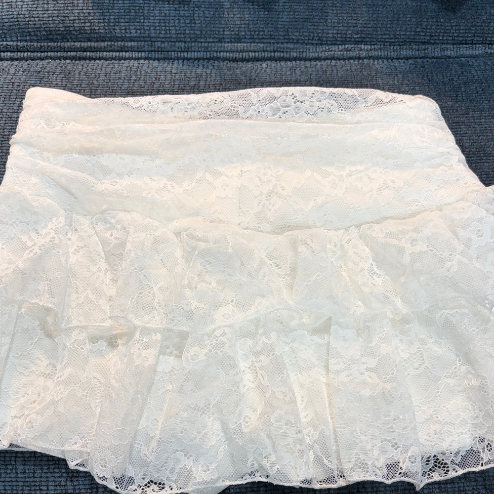 White Lace Ruffled Skirt XXS